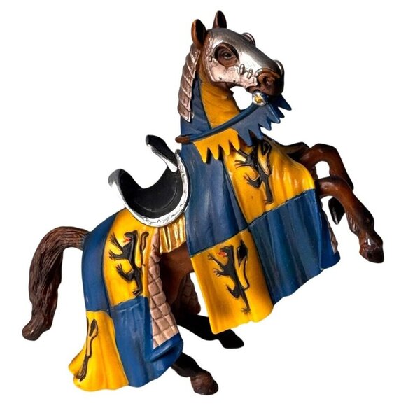 Schleich 2003 World of Knights gold blue‎ lion horse badge - Picture 1 of 5